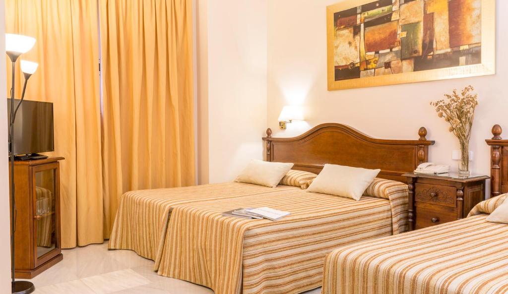 Hotel Gran Avenida Корія-дель-Ріо Екстер'єр фото